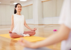 骨盤ケアヨガ